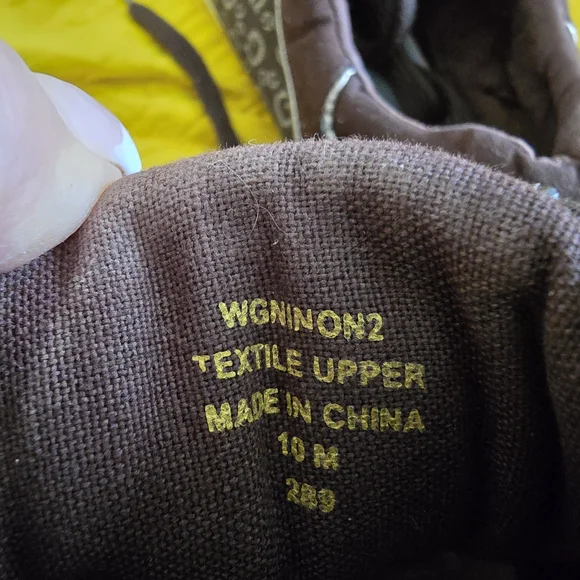 Guess Chocolate Lace-Up Sneakers - Picture 4 of 8